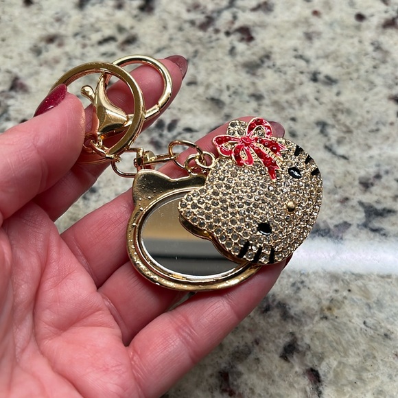 Hello Kitty Mirror Bag Charm Red NWT - Picture 3 of 6